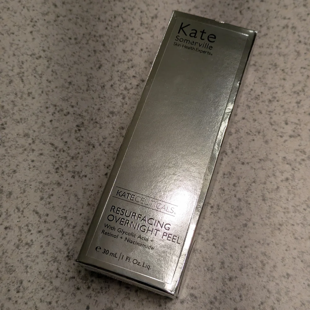 Kate Somerville Resurfacing Overnight Peel - Picture 4 of 4